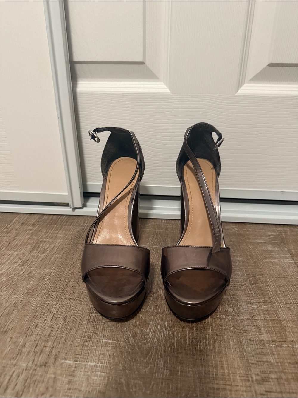 Women's metallic Platform Ankle-Strap Sandals